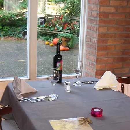 Hotel In De Groene Jager 2*